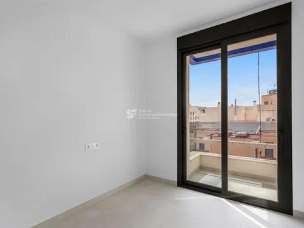 Piso en calle Ramón Gallud, 164