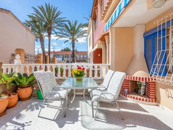 Dúplex en calle Río Navia, 34