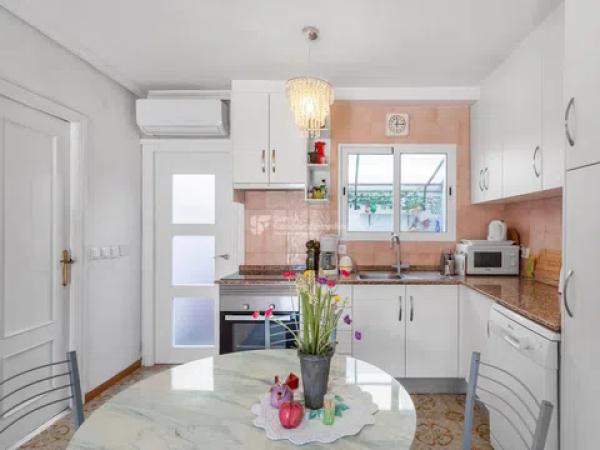 Dúplex en calle Río Navia, 34