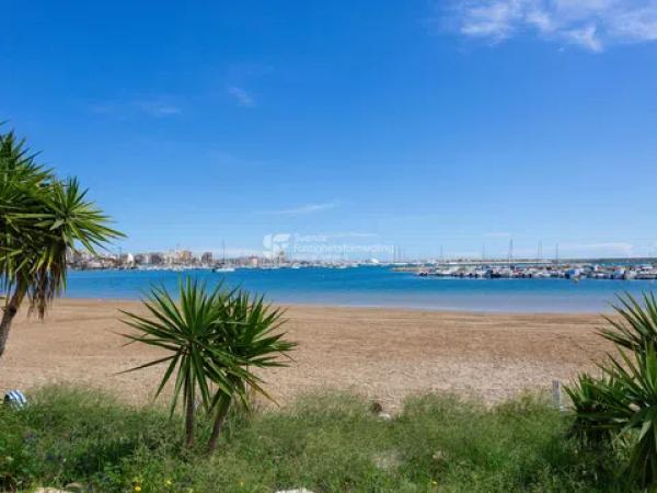 Dúplex en calle Río Navia, 34