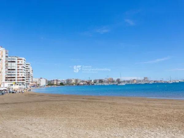 Dúplex en calle Río Navia, 34