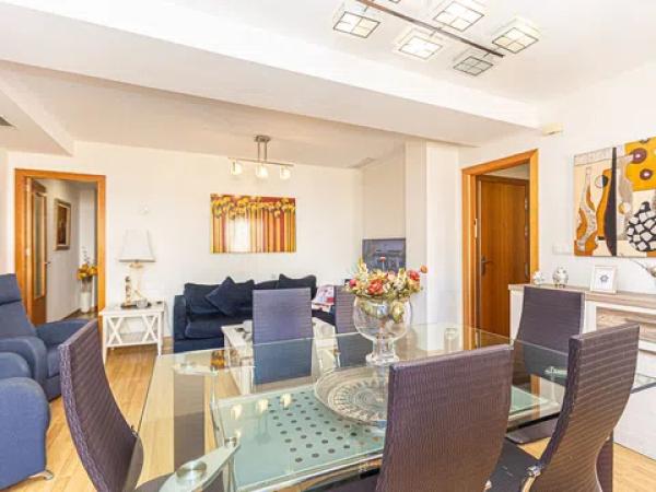 Piso en Barrio Centro - Muelle Pesquero