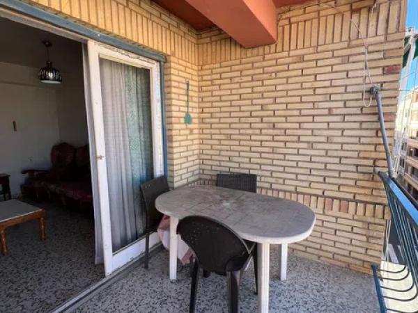 Piso en calle Valencia, 12