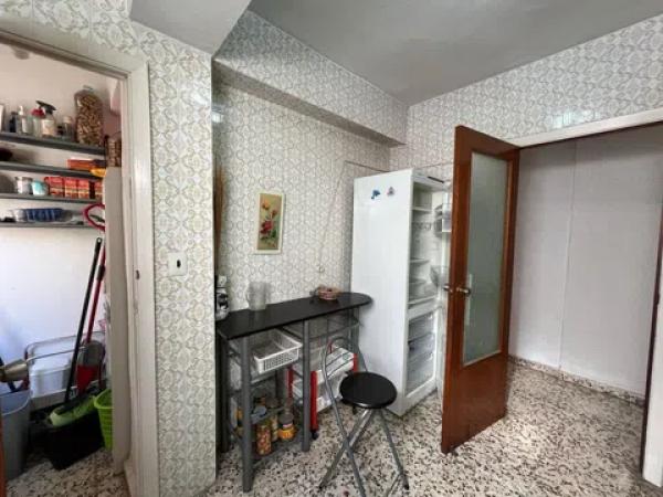 Piso en calle Valencia, 12