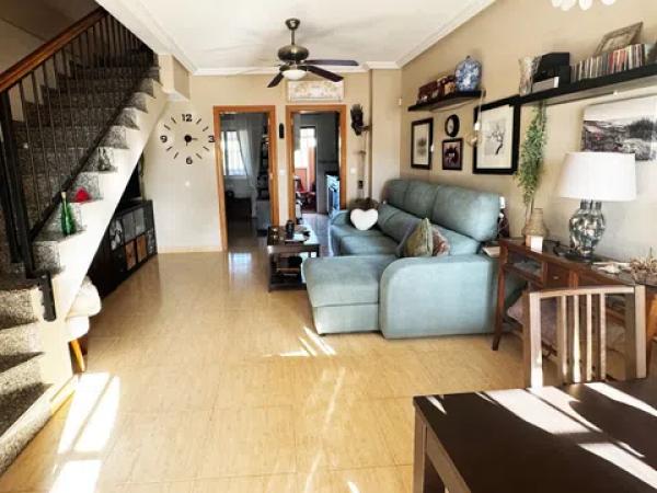 Chalet adosado en calle de las Gardenias, 6