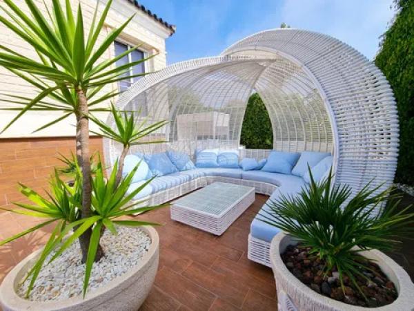 Casa independiente en calle Mimosas