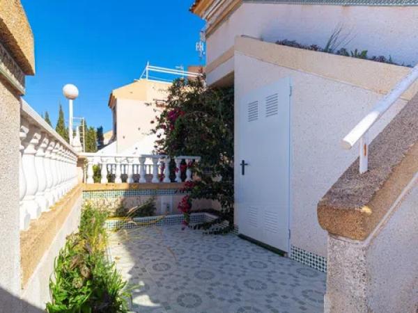 Casa independiente en calle Itaca, 3