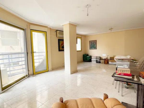 Piso en paseo de la Libertad, 19