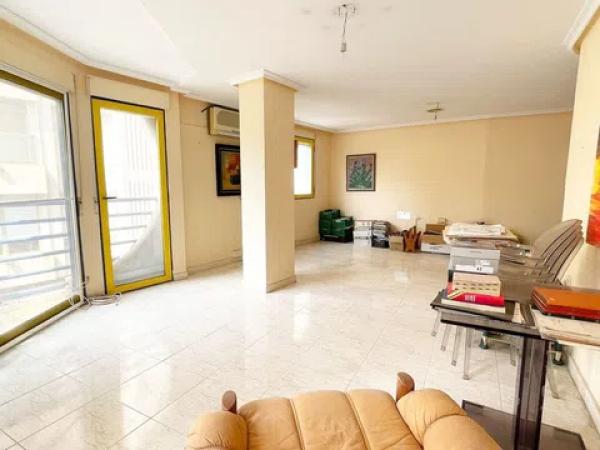 Piso en paseo de la Libertad, 19