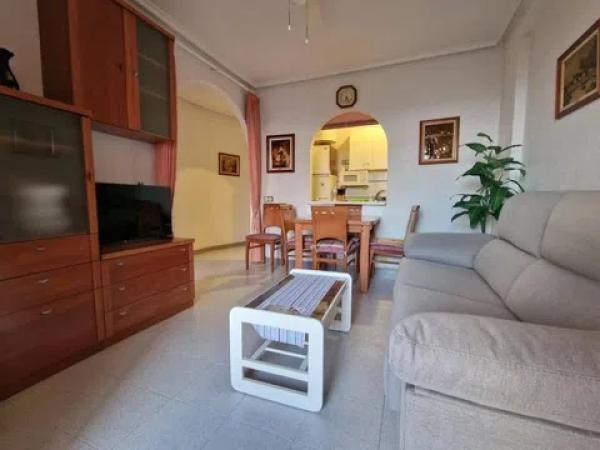 Piso en calle Valencia, 18