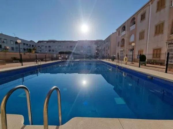 Piso en calle Valencia, 18