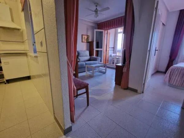 Piso en calle Valencia, 18