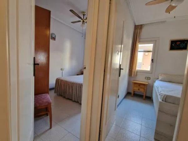 Piso en calle Valencia, 18