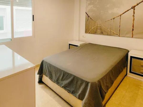 Piso en travesía a Hermanos Bazan