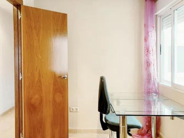 Piso en travesía a Hermanos Bazan