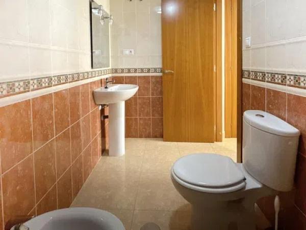 Piso en travesía a Hermanos Bazan