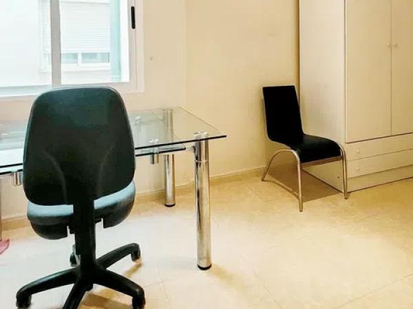 Piso en travesía a Hermanos Bazan