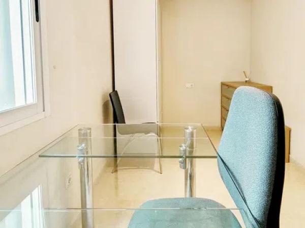 Piso en travesía a Hermanos Bazan