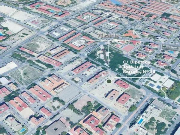 Terreno en calle Diputado José Luis Barceló