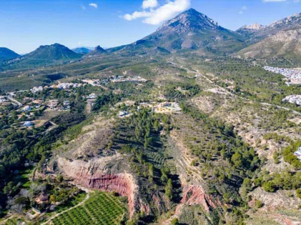 Terreno en La Nucia Pueblo