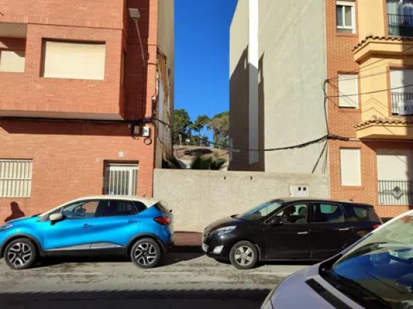 Terreno en calle Sant Emigdi