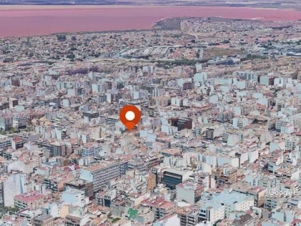 Terreno en calle Maria Parodi, 35