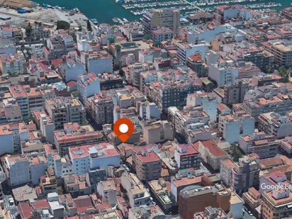 Terreno en calle Maria Parodi, 35