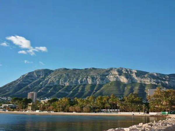 Terreno en calle Maia, 57