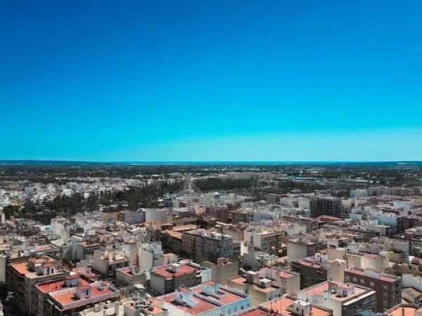 Terreno en calle de Maximilia Thous