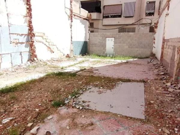 Terreno en calle Ramón y Cajal, 49