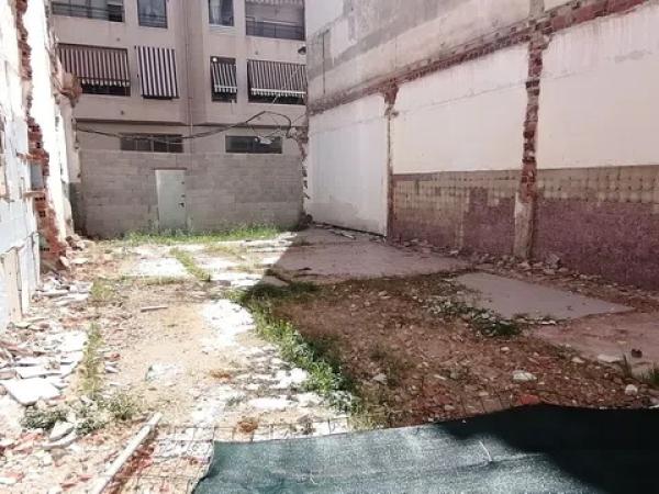 Terreno en calle Ramón y Cajal, 49