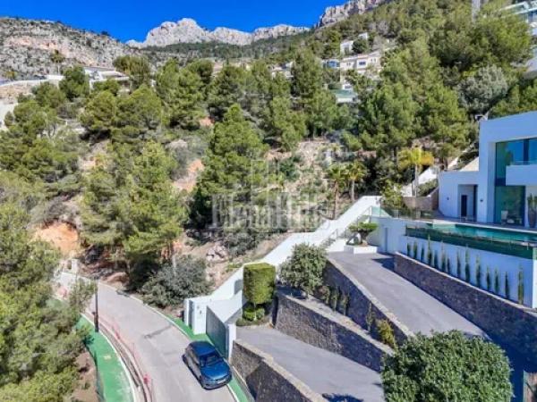 Terreno en calle Berlín, 660