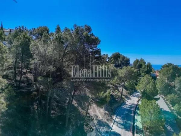 Terreno en calle Berlín, 660