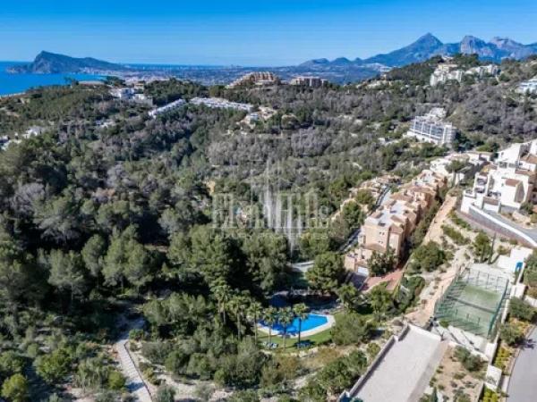 Terreno en calle Berlín, 660