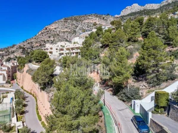 Terreno en calle Berlín, 660