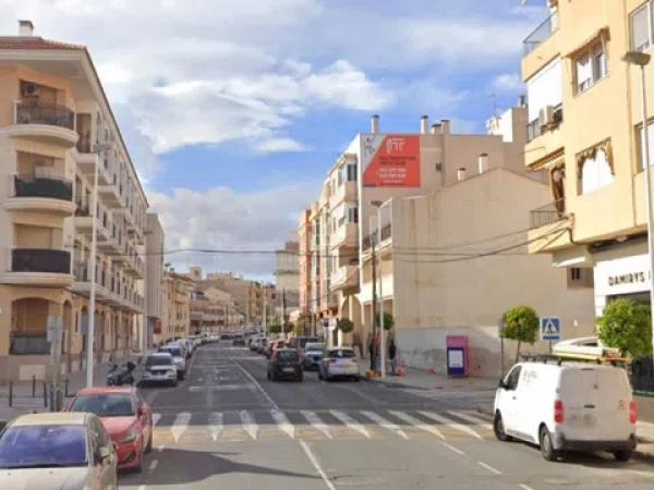 Terreno en calle Plus Ultra, 18