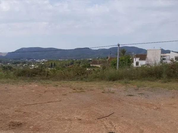 Terreno en calle del Pinaret