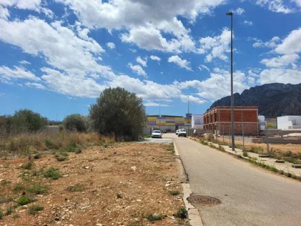 Terreno en calle Benissa