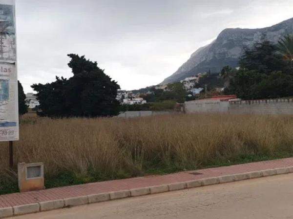 Terreno en calle Alcipe, 24 -30