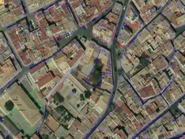 Terreno en calle Gregorio Rizo