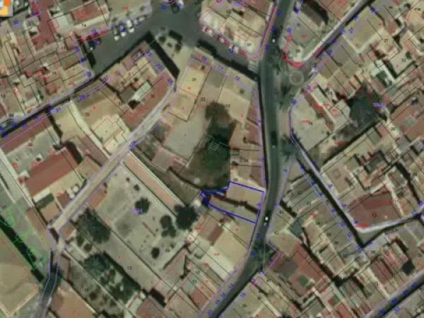 Terreno en calle Gregorio Rizo