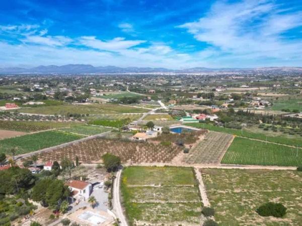 Terreno en camino del Visco