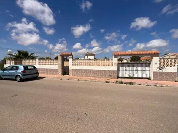 Terreno en avenida García Lorca