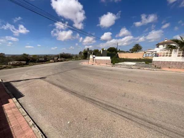 Terreno en avenida García Lorca