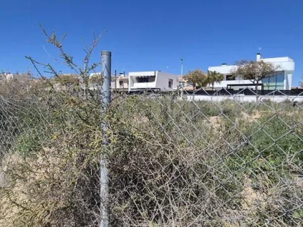 Terreno en Barrio Travalón