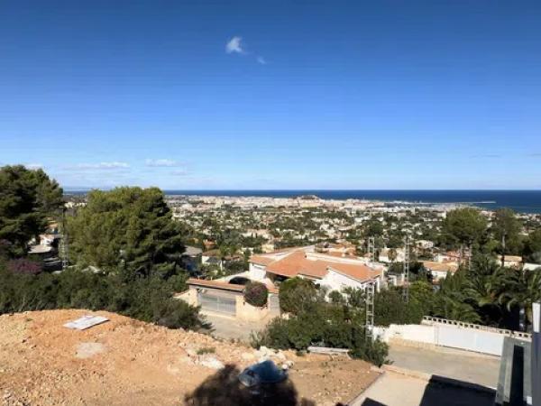 Terreno en calle Mareselva, 619