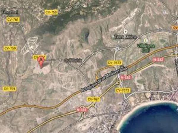 Terreno en avenida de Granada