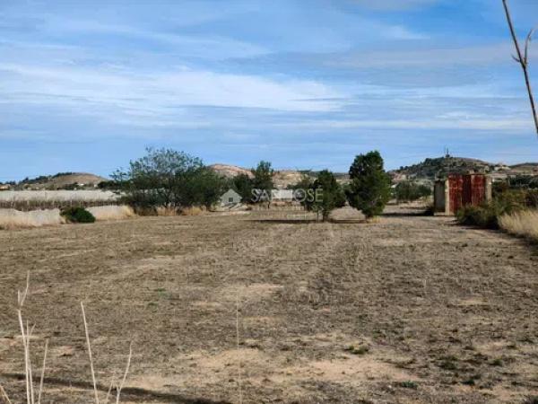 Terreno en Pedanías Oeste