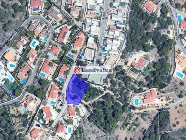 Terreno en calle Corb, 26