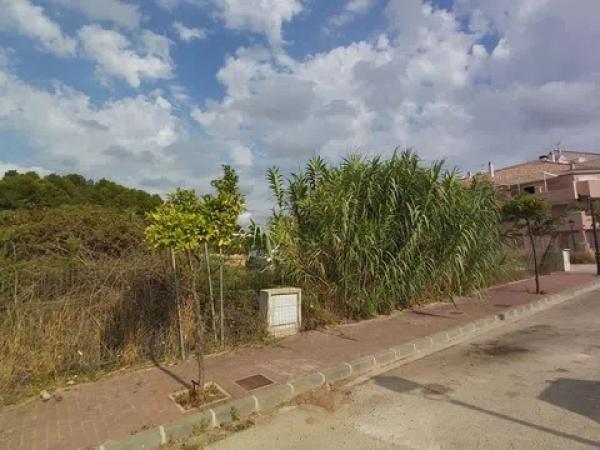 Terreno en calle del Pinaret